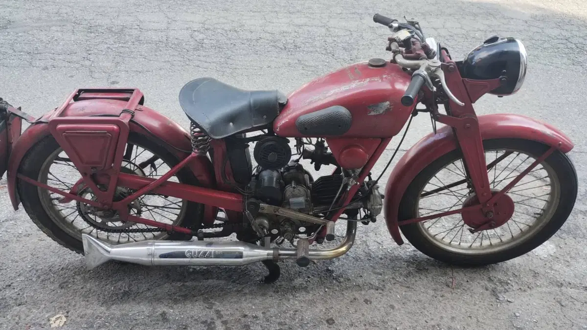 Moto Guzzi   (2)