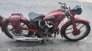 Moto Guzzi   (2)