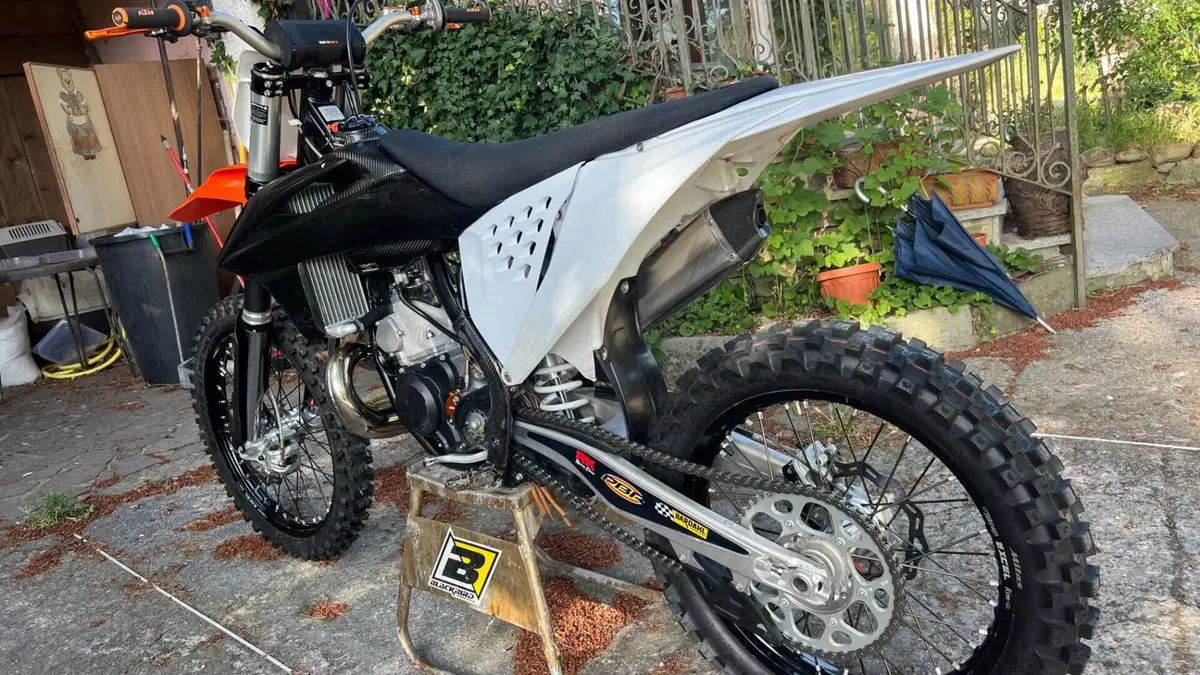 KTM 250 SX (2019)  (3)