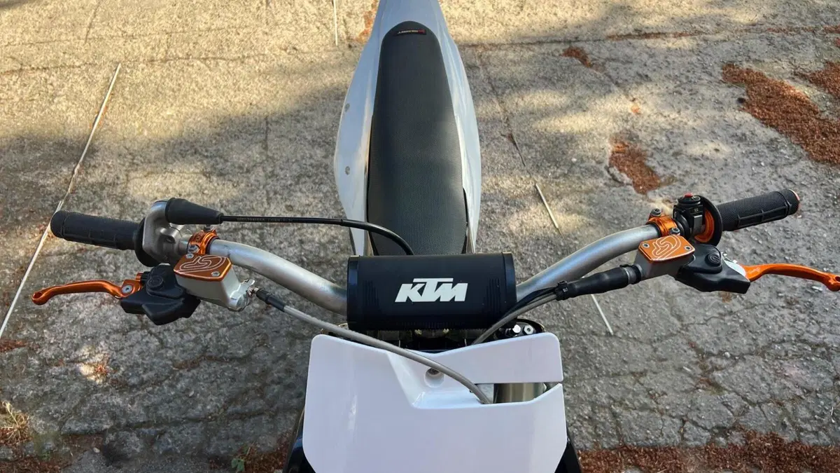 KTM 250 SX (2019)  (12)