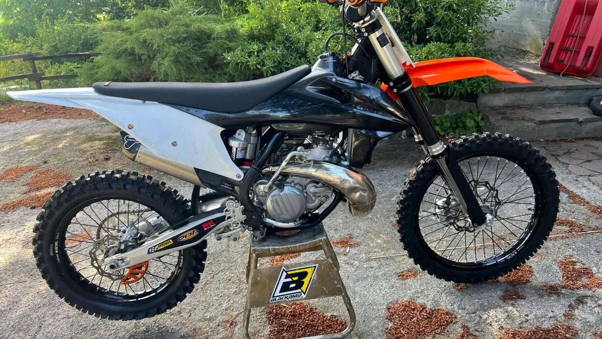 KTM 250 SX (2019)  (14)