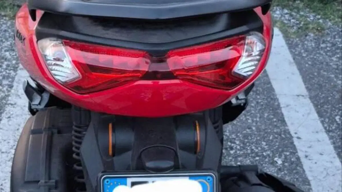 Yamaha N-Max 155 (2022 - 25)  (3)