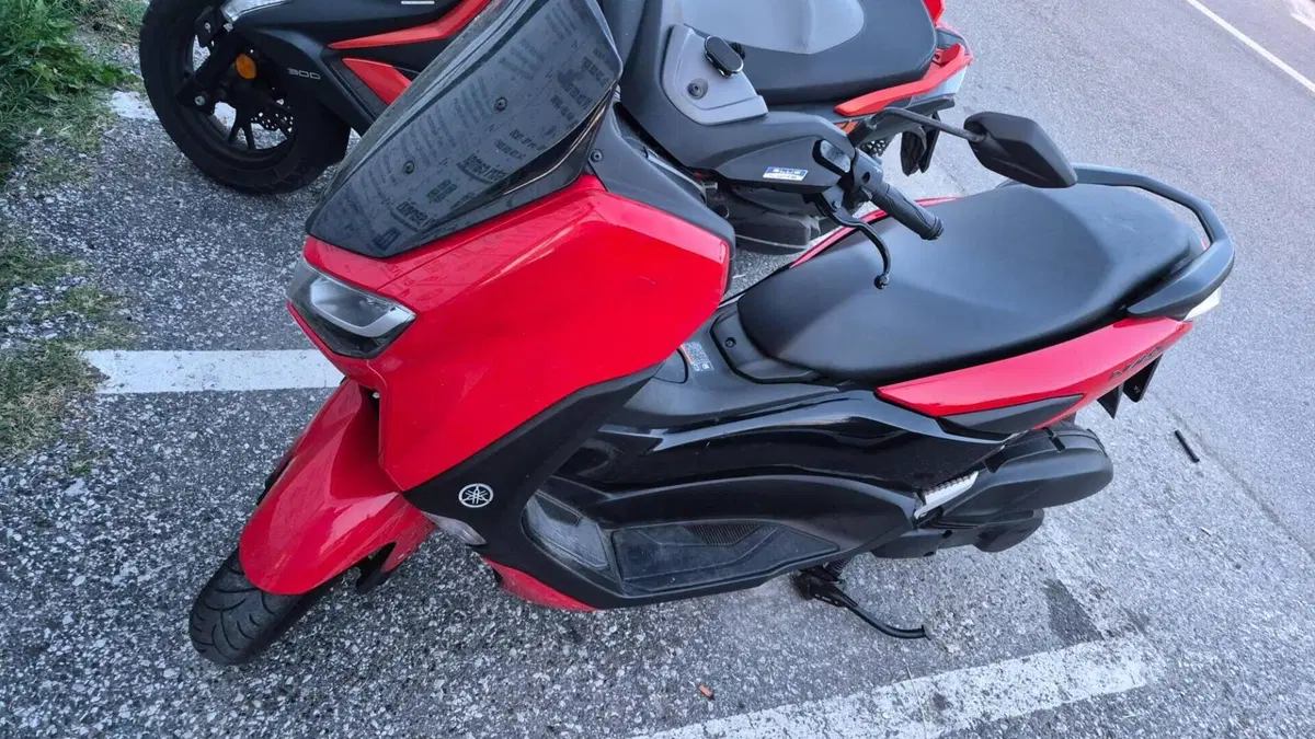 Yamaha N-Max 155 (2022 - 25)  (5)