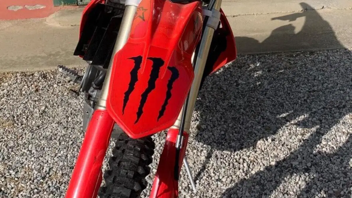 Honda CRF 250R (2014)  (2)