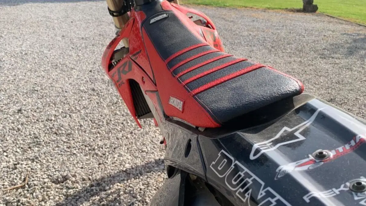 Honda CRF 250R (2014)  (3)