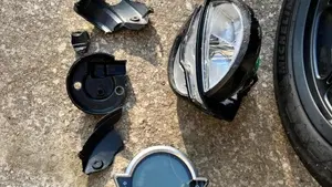 Moto Guzzi V7 Stone (2025 - 26)  (2)