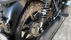 Moto Guzzi V7 Stone (2025 - 26)  (6)