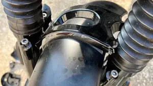 Moto Guzzi V7 Stone (2025 - 26)  (12)