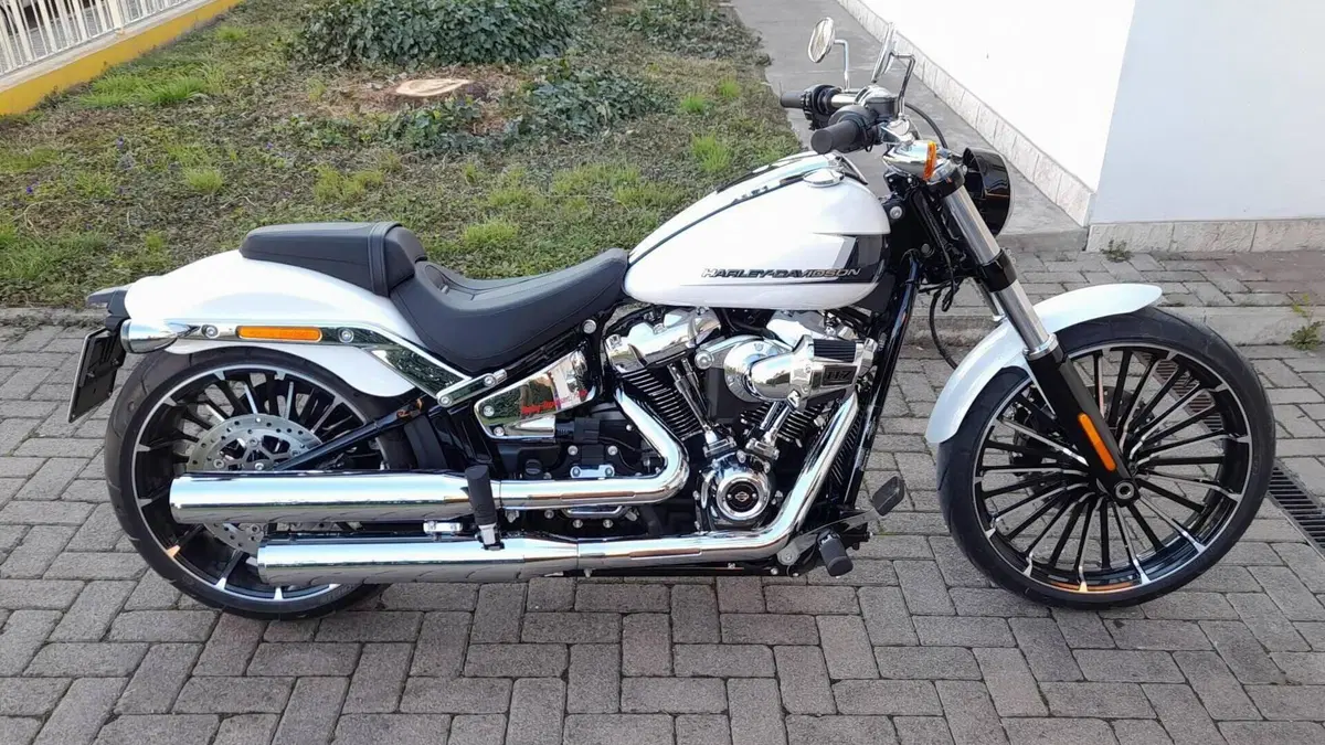 Harley-Davidson Breakout 117 (2023 - 24) 