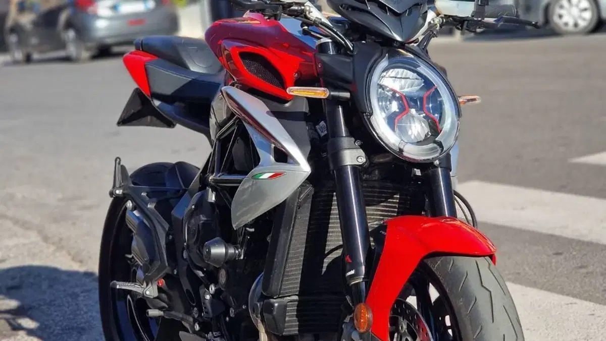 MV Agusta Brutale 801 RR Ottantesimo (2025 - 26)  (4)