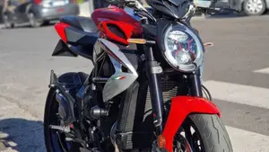 MV Agusta Brutale 801 RR Ottantesimo (2025 - 26)  (4)