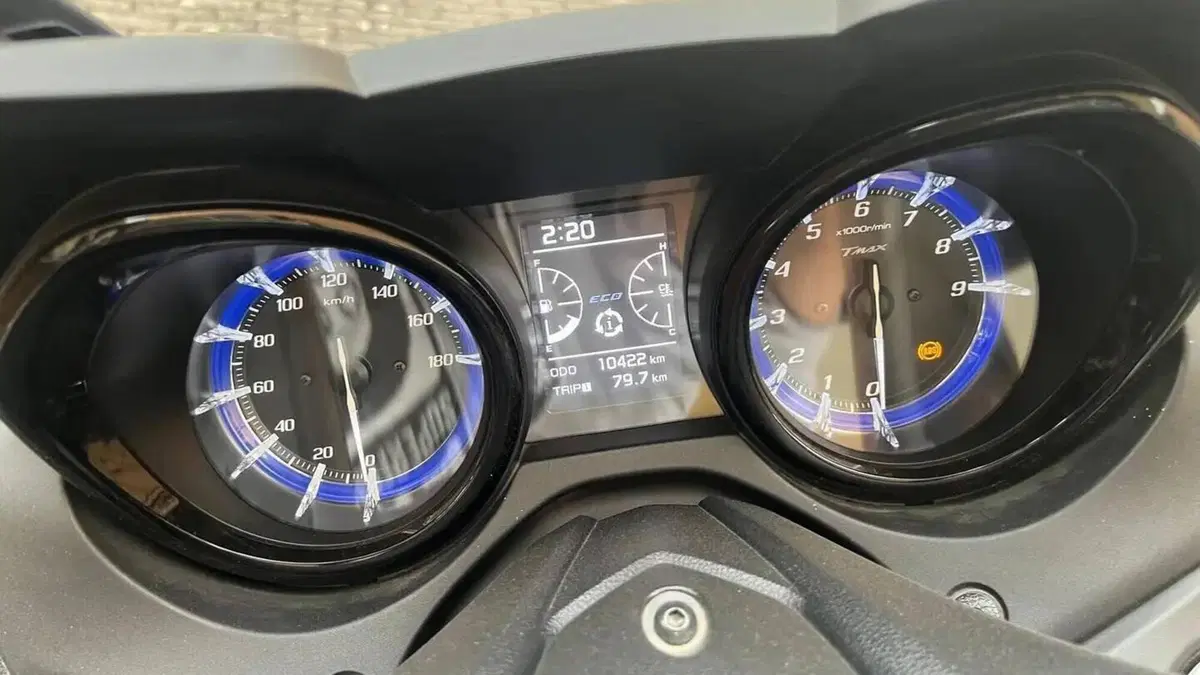Yamaha T-Max 530 (2017 - 19)  (3)