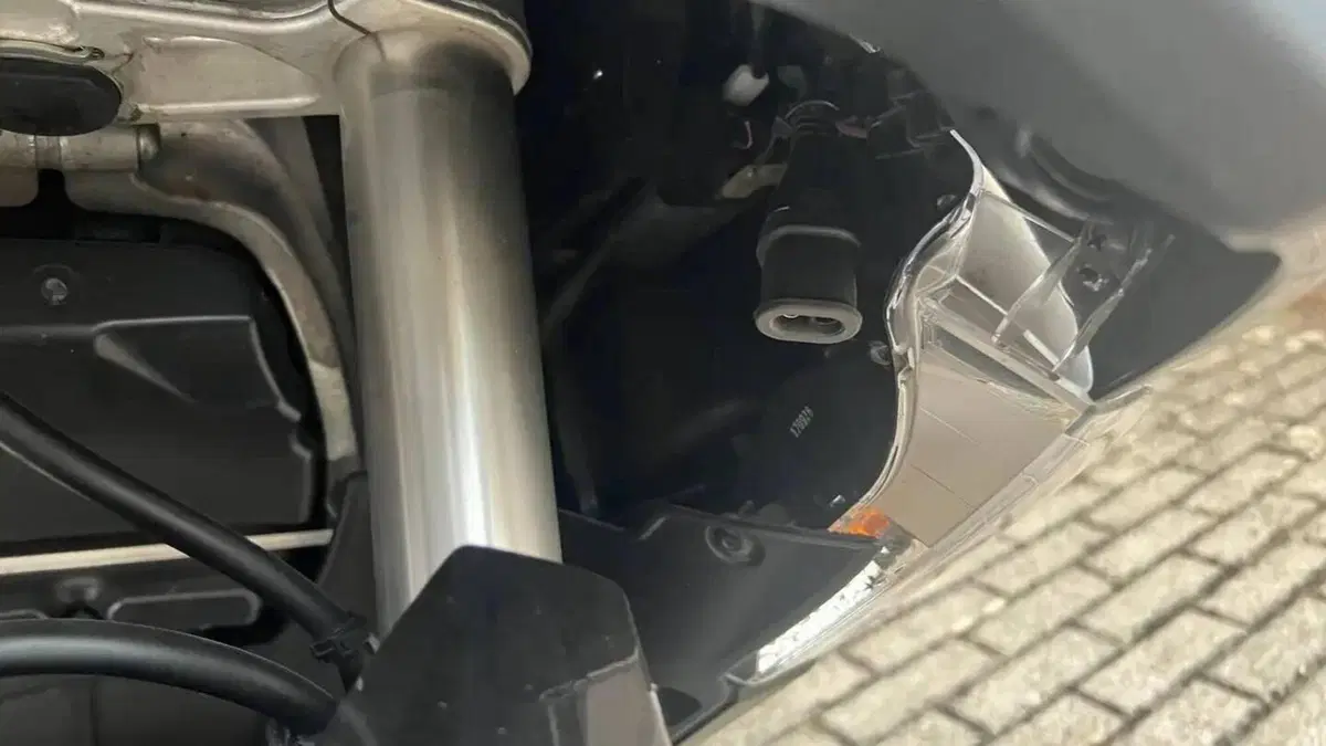 Yamaha T-Max 530 (2017 - 19)  (6)