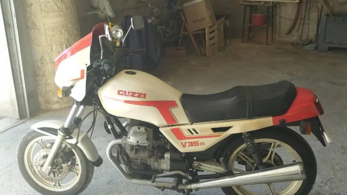 Moto Guzzi   (3)