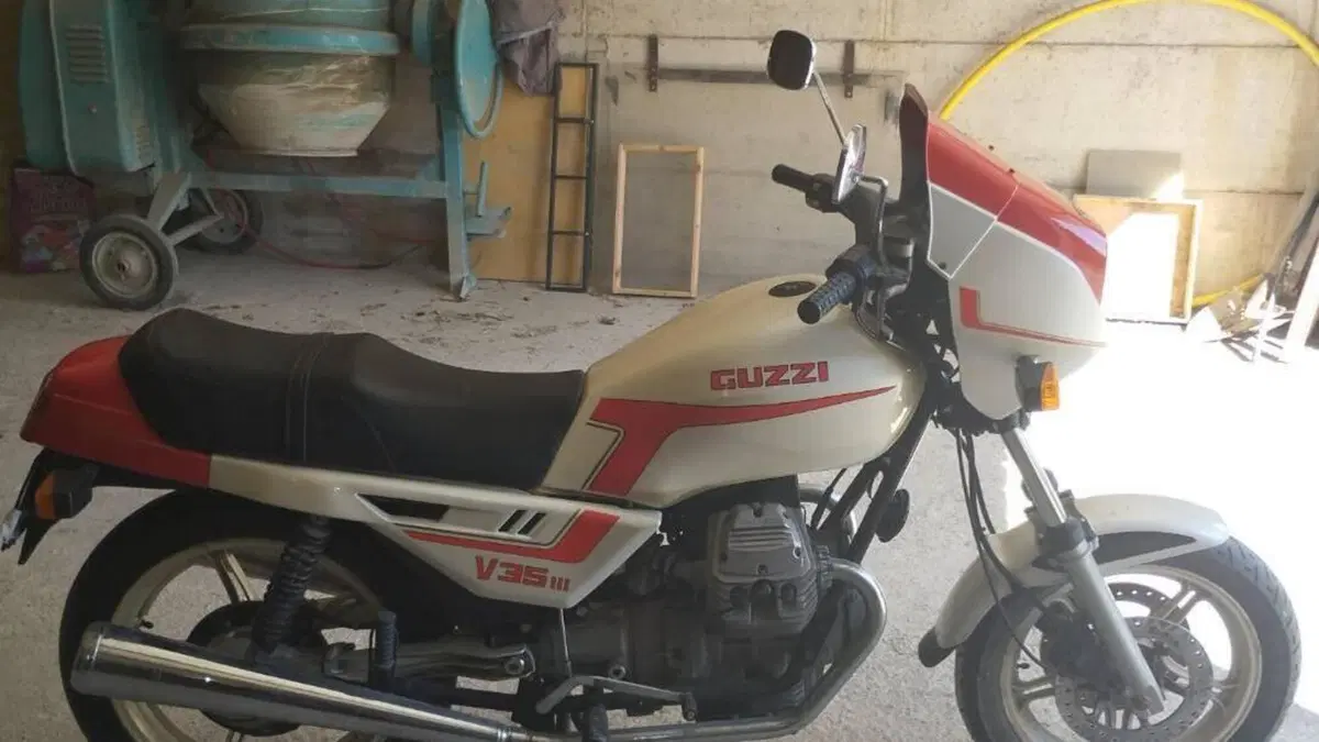 Moto Guzzi   (4)