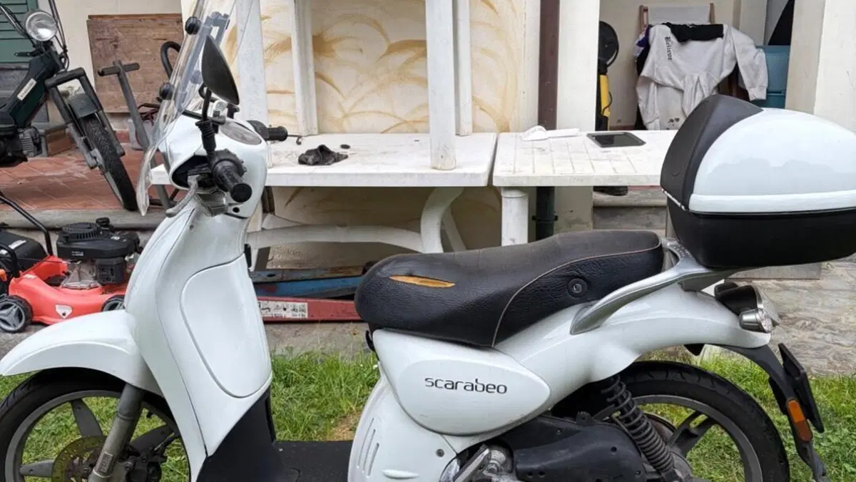 Aprilia Scarabeo 50 4t 4V (2009 - 17)  (3)