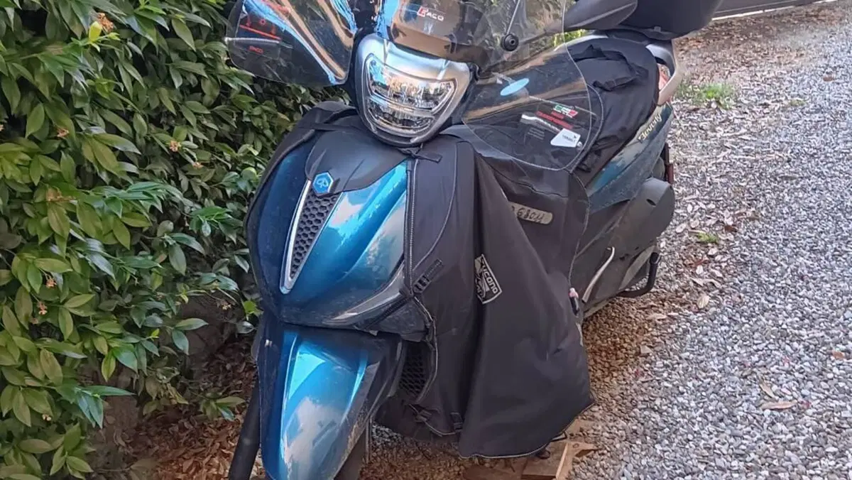 Piaggio Beverly 300 Hpe (2021) 