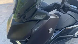 Yamaha X-Max 300 Tech Max (2021 - 24) usata