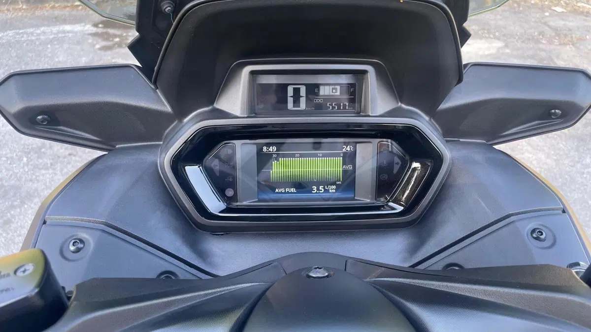 Yamaha X-Max 300 Tech Max (2021 - 24)  (3)