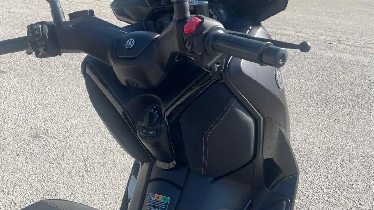 Yamaha X-Max 300 Tech Max (2021 - 24)  (7)