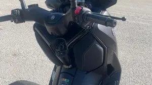 Yamaha X-Max 300 Tech Max (2021 - 24)  (7)