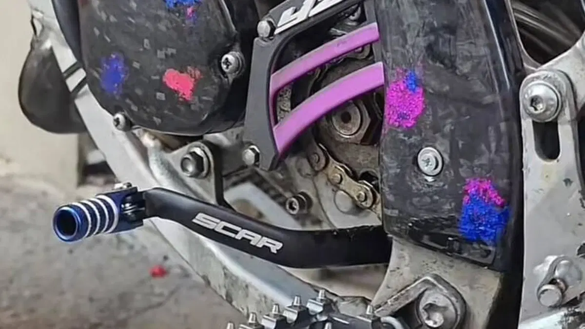 Yamaha YZ 125 (2021)  (2)