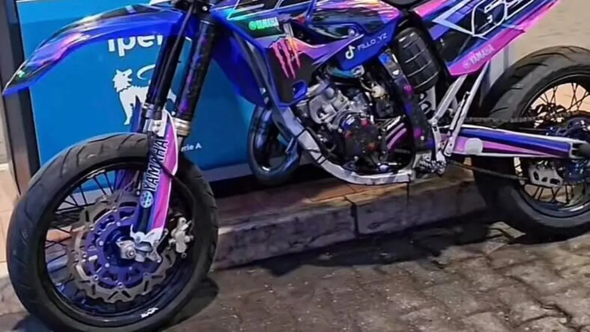 Yamaha YZ 125 (2021)  (5)