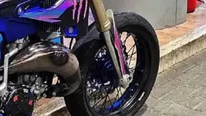Yamaha YZ 125 (2021)  (7)