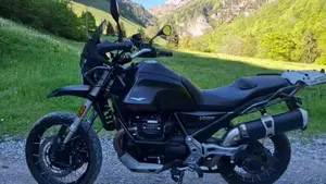 Moto Guzzi V85 TT (2021 - 23) 
