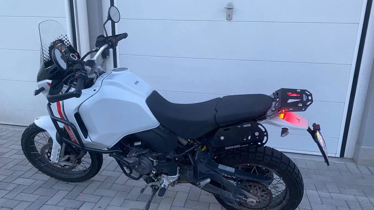 Ducati DesertX (2022 - 25)  (2)