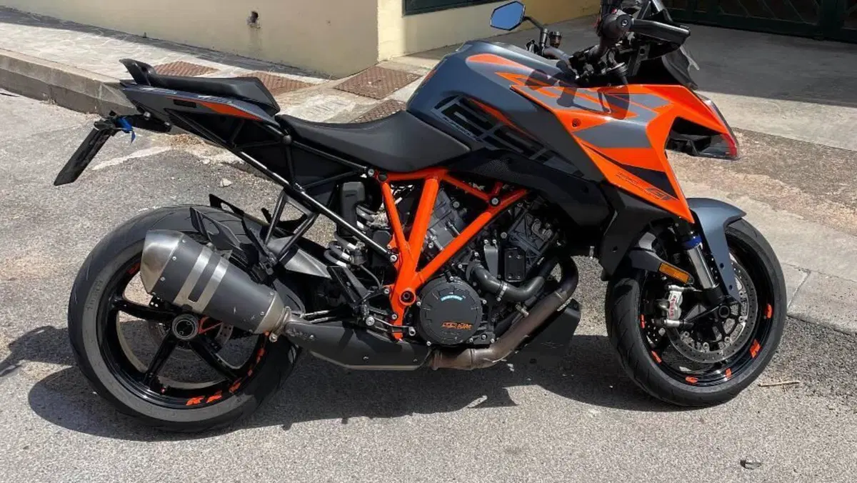KTM 1290 Super Duke GT (2022 - 25) 