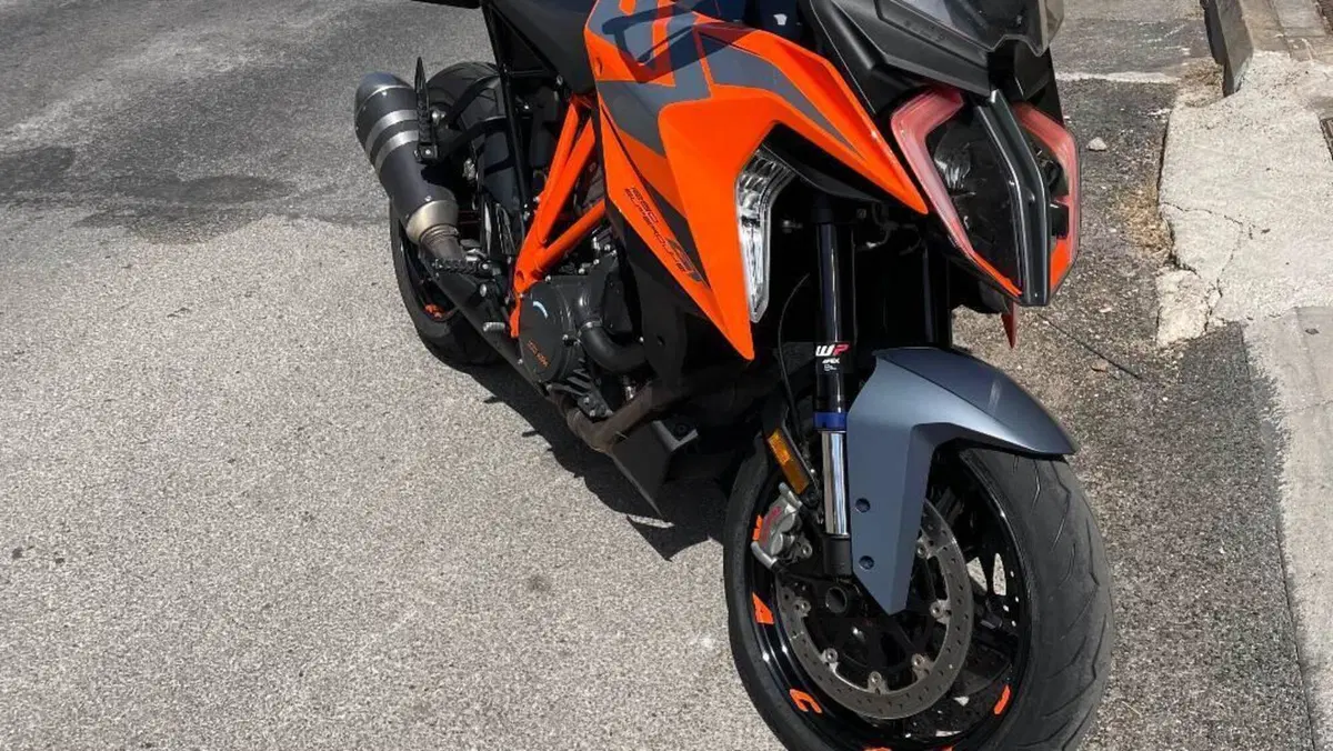 KTM 1290 Super Duke GT (2022 - 25)  (3)