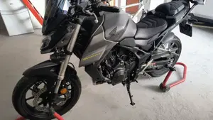Honda CB 750 Hornet (2023 - 24) 