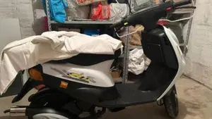Piaggio Zip 50 SP (1996 - 00)  (3)