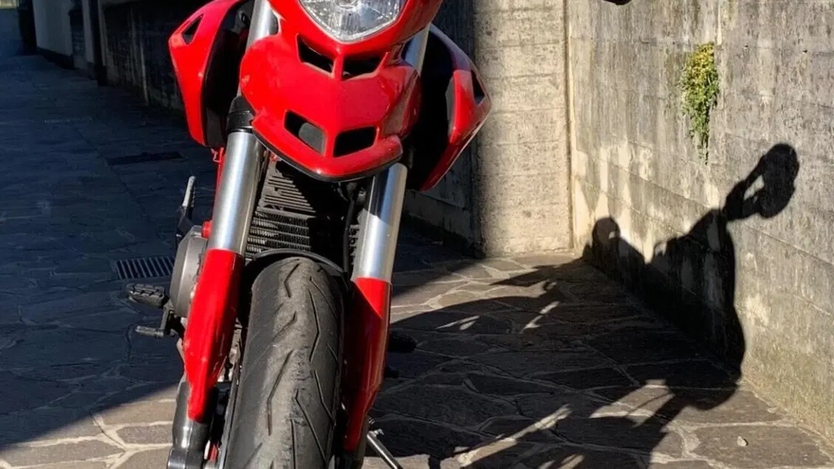 Ducati Hypermotard 796 (2012)  (2)