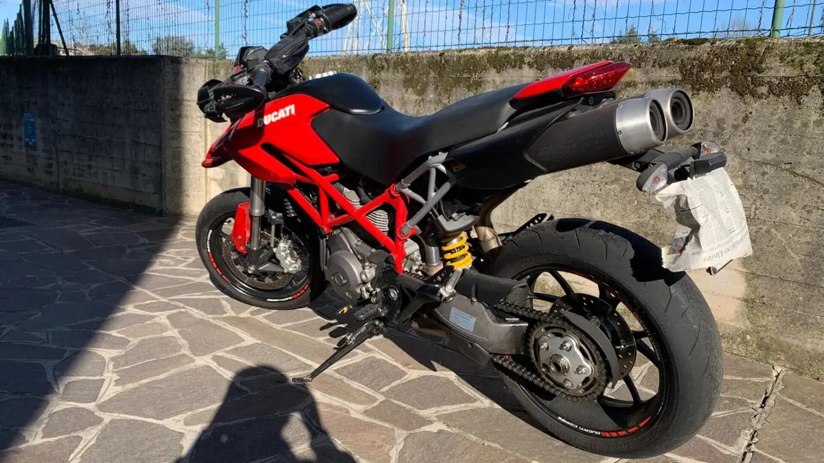 Ducati Hypermotard 796 (2012)  (4)