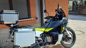 Husqvarna Norden 901 (2022 - 26) 