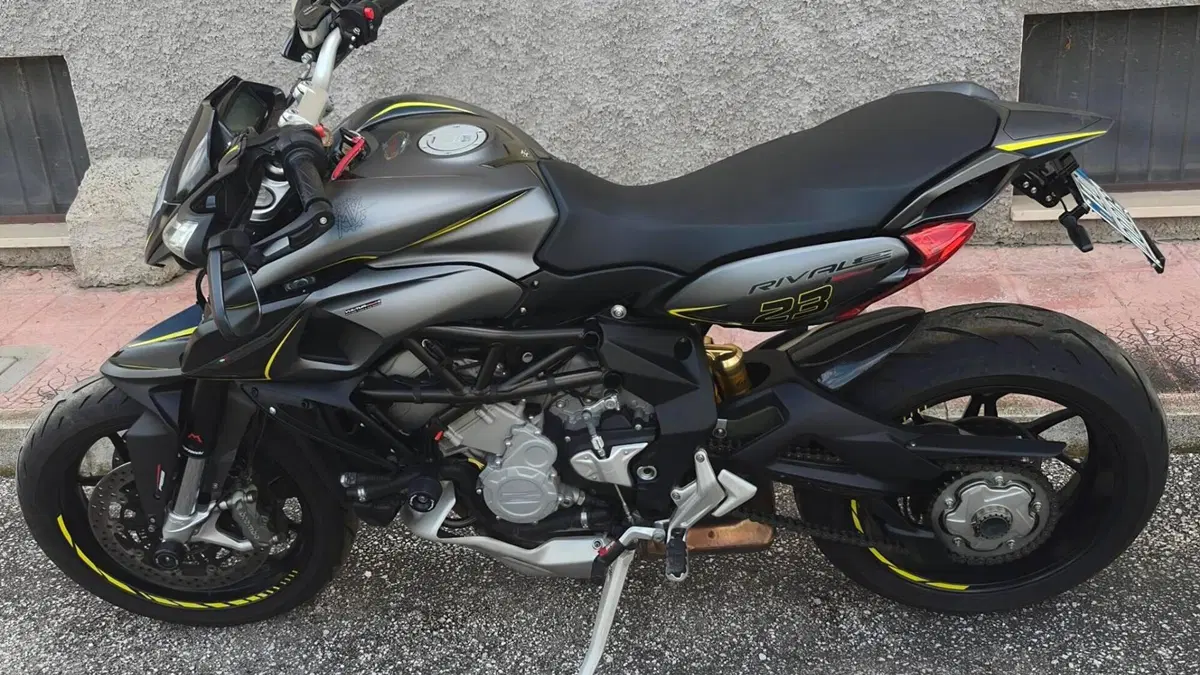 MV Agusta Rivale 800 EAS ABS (2013 -17)  (3)