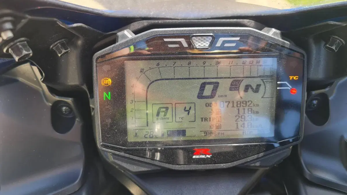 Suzuki GSX-R1000 (2017 - 18)  (6)