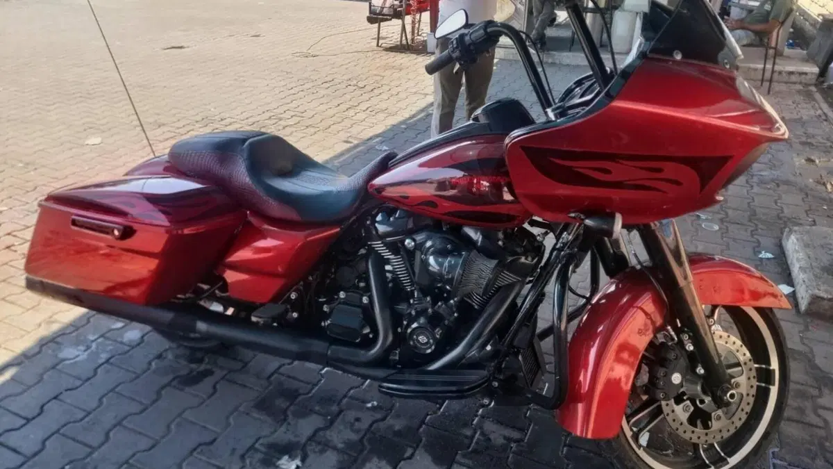 Harley-Davidson 107 Road Glide (2017) - FLTRX  (3)