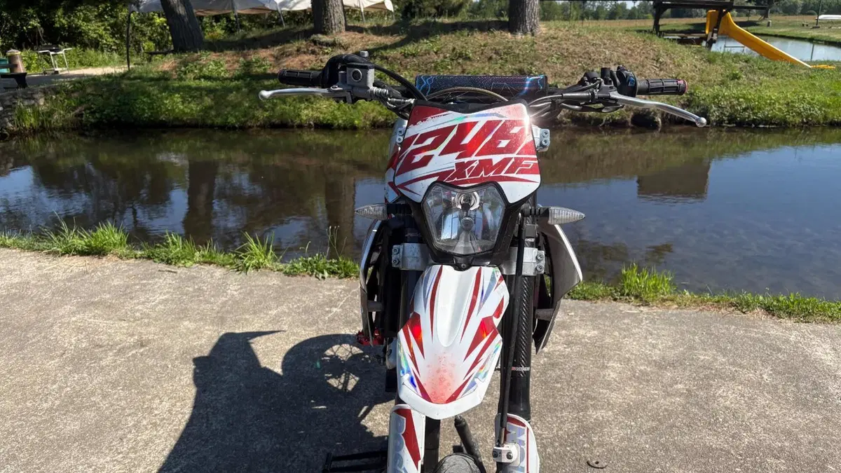 Fantic Motor XMF 125 Motard Performance 4T (2023 - 24)  (7)