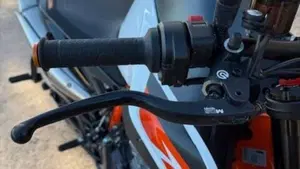 KTM 890 Duke R (2021)  (10)