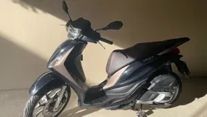 Piaggio Medley 125 ABS (2021 - 24) 