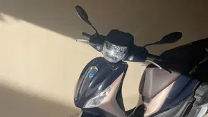 Piaggio Medley 125 ABS (2021 - 24)  (2)
