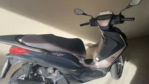 Piaggio Medley 125 ABS (2021 - 24)  (5)