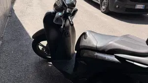 Honda SH 150i (2024 - 25)  (3)