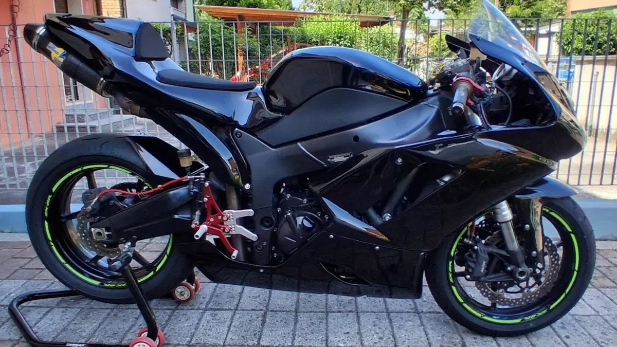 Kawasaki Ninja 600 ZX-6R (2007 - 08)  (3)