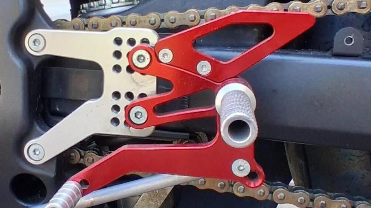 Kawasaki Ninja 600 ZX-6R (2007 - 08)  (4)
