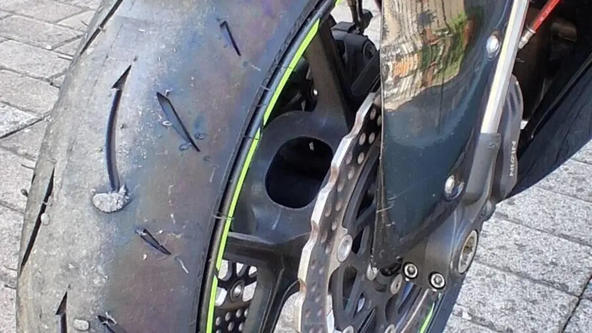 Kawasaki Ninja 600 ZX-6R (2007 - 08)  (5)