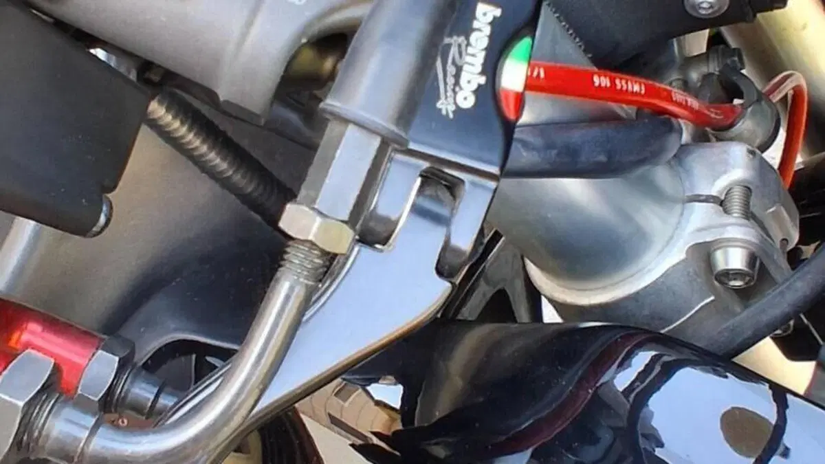 Kawasaki Ninja 600 ZX-6R (2007 - 08)  (7)